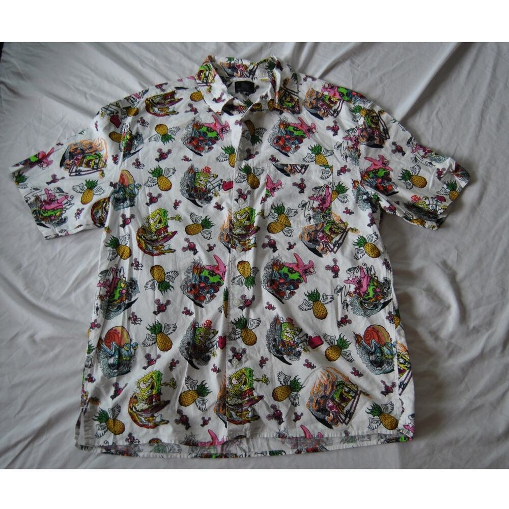 H&M SpongeBob SquarePants Button Down Shirt Medium